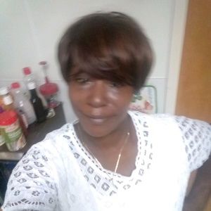 Meet your Posher, Roxanne